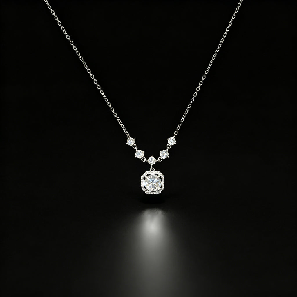 Kalung Liontin Zirkon Cushion Halo