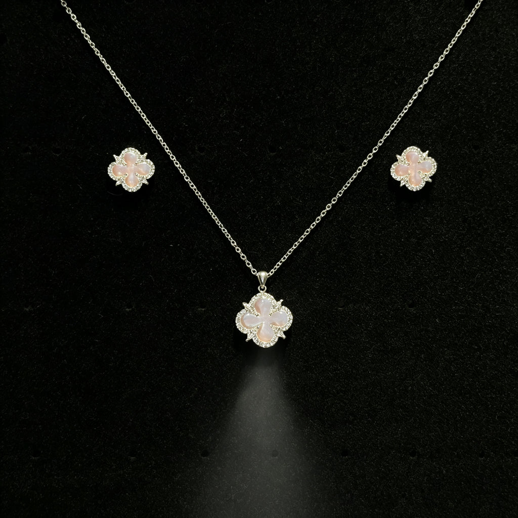 Set Kalung & Anting Four Leaf Clover Pink – Galaksi Jewelry