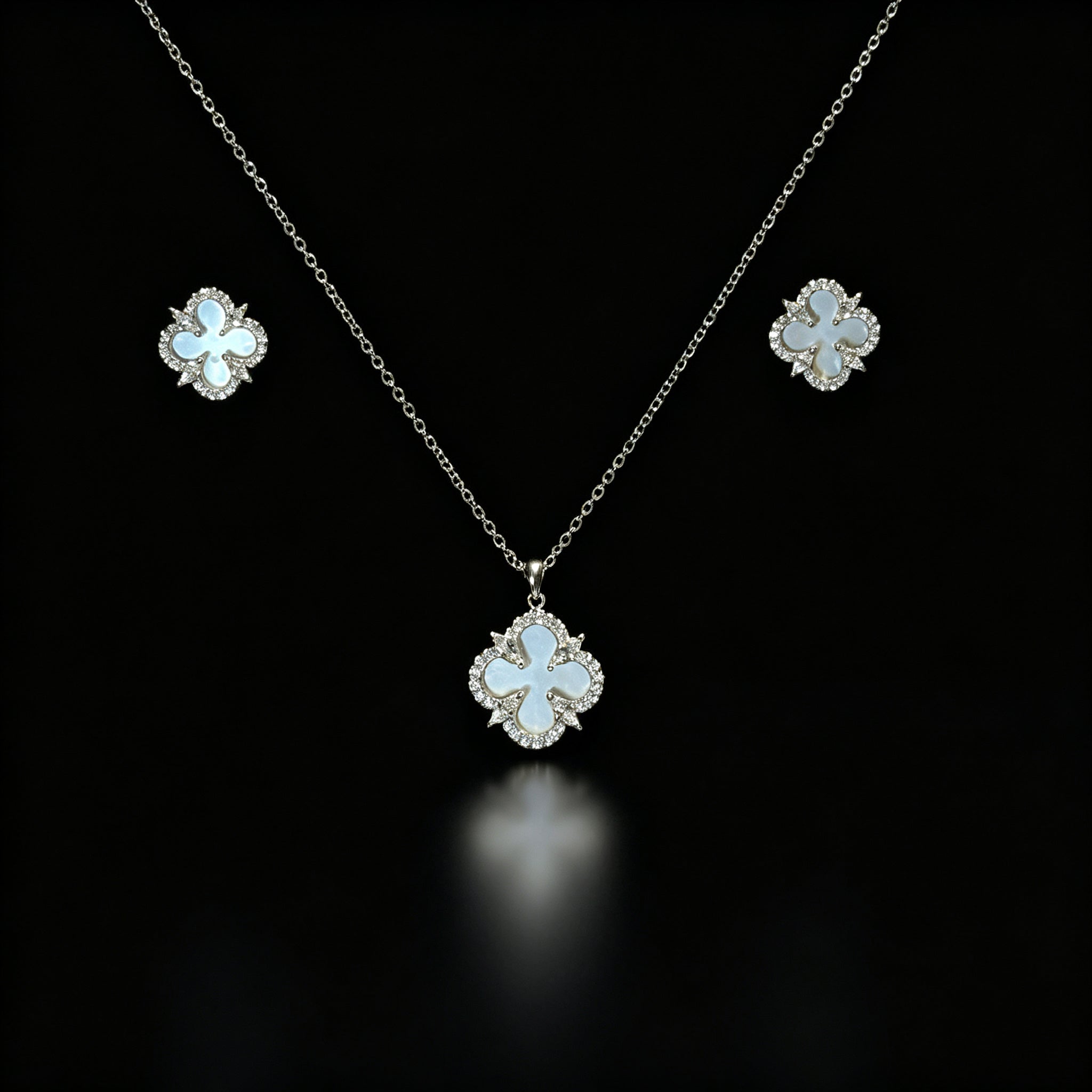 Set Kalung & Anting Four Leaf Clover Putih – Galaksi Jewelry