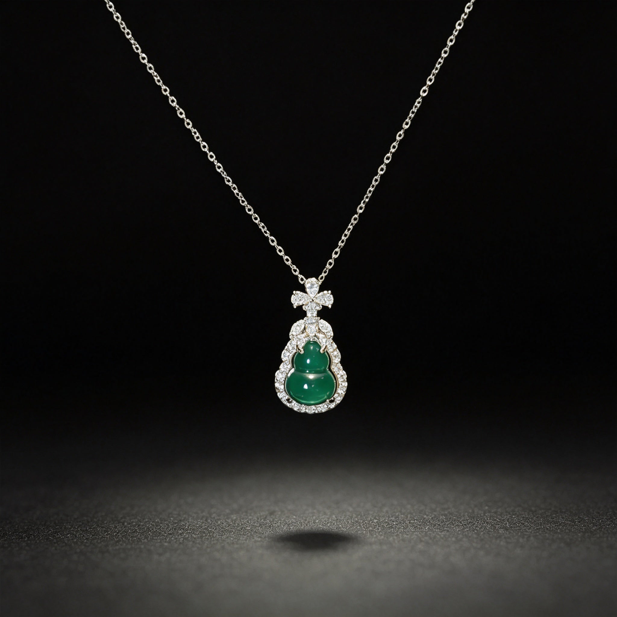 Kalung Liontin Kalsedon Labu