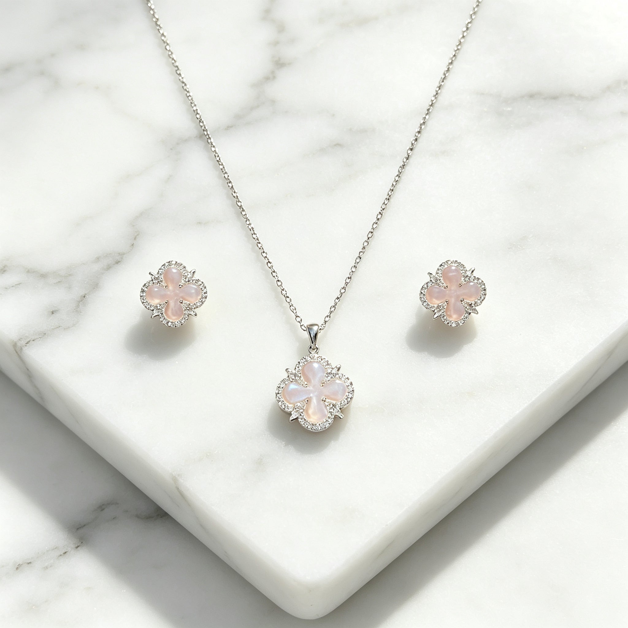 Set Kalung & Anting Four Leaf Clover Pink – Galaksi Jewelry