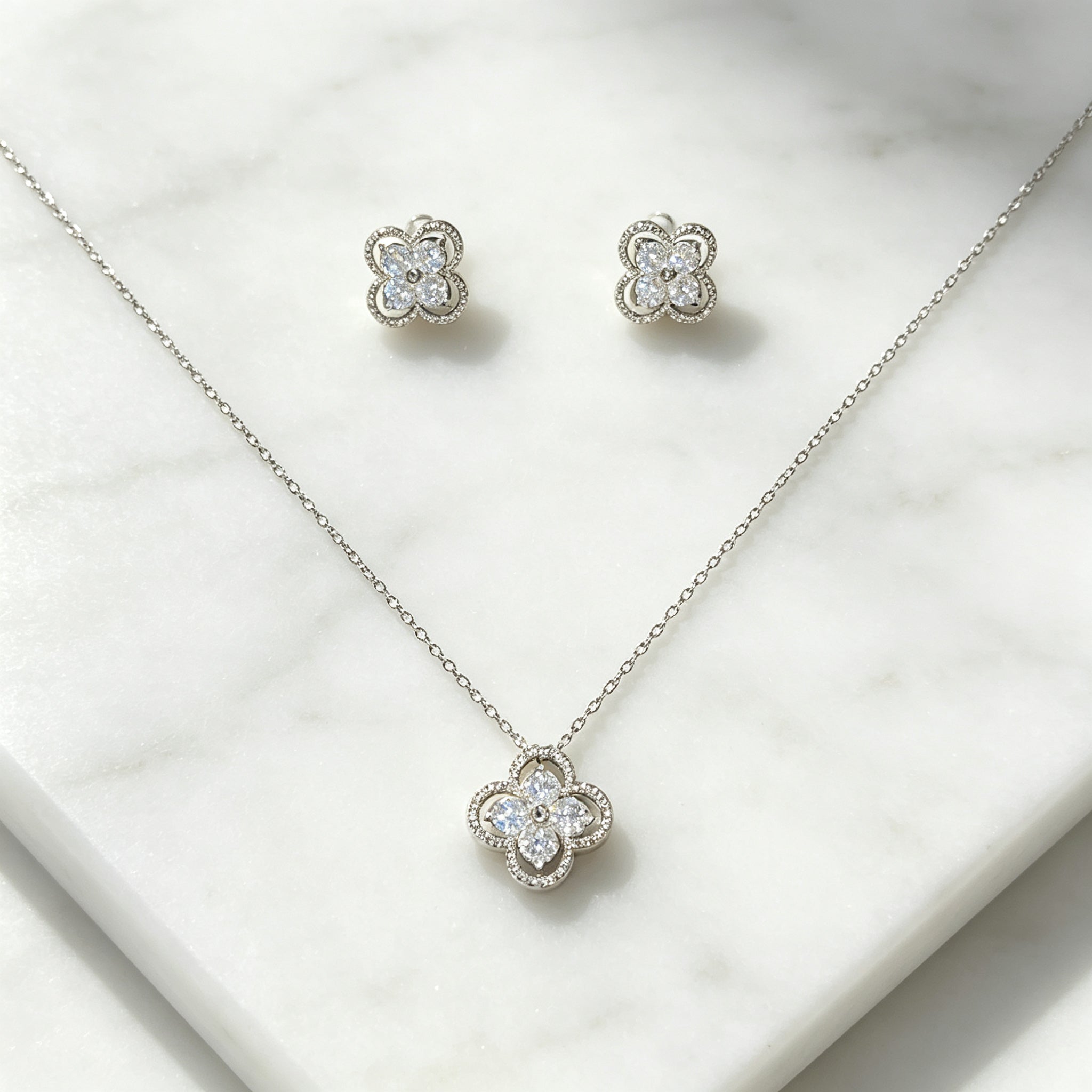 Set Kalung & Anting Flower Zirkon – Galaksi Jewelry