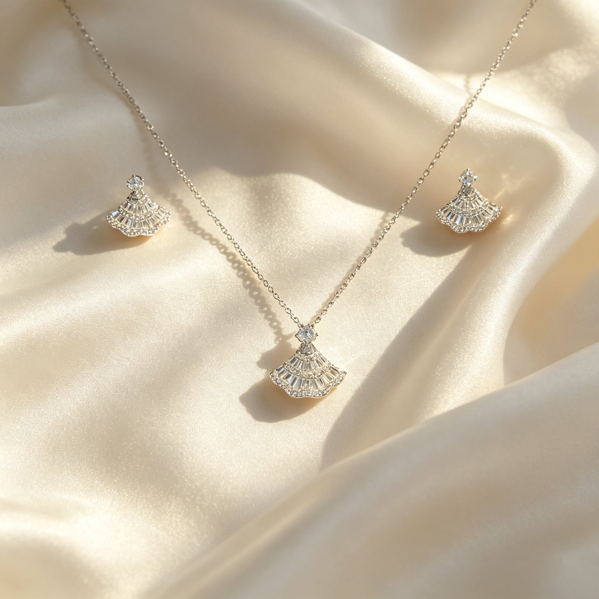 Set Kalung & Anting Fan Zirkon – Galaksi Jewelry