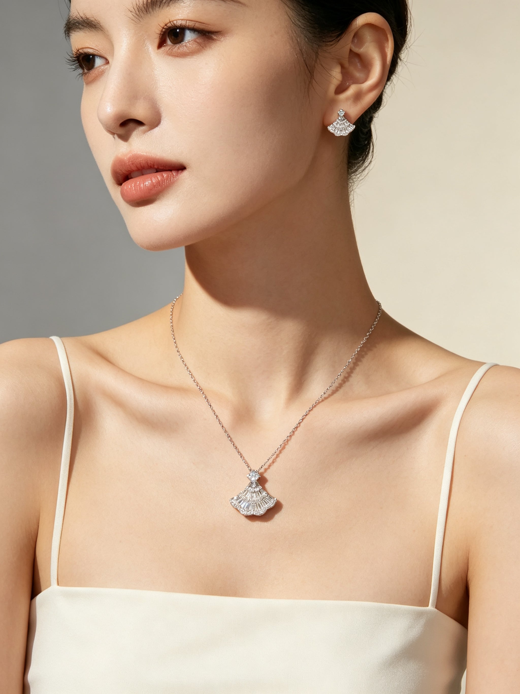 Set Kalung & Anting Fan Zirkon – Galaksi Jewelry