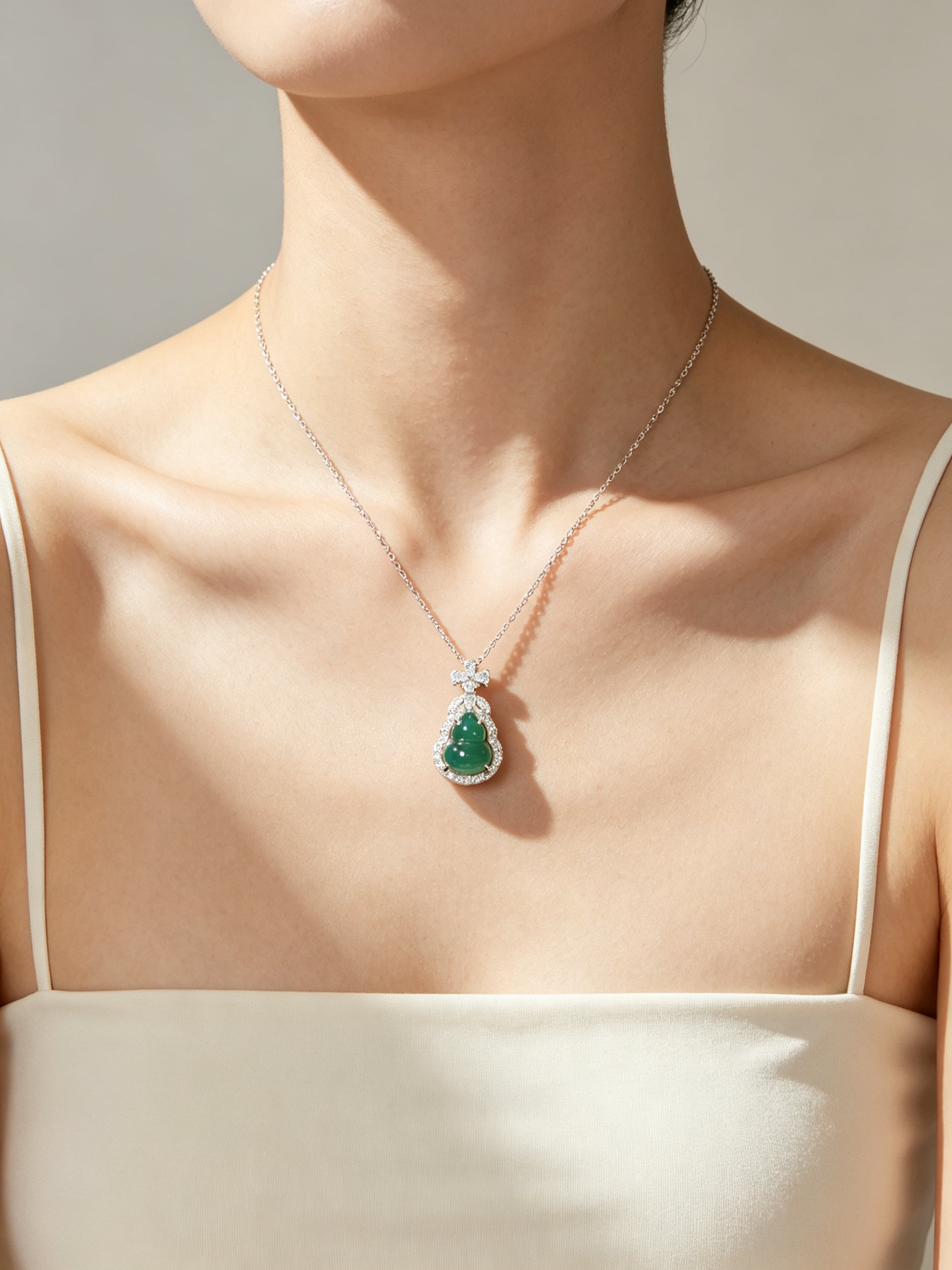 Kalung Liontin Kalsedon Labu